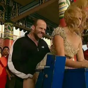 OMG; Jason Statham broke his girlfriend's v.i.r.g.i.n.i.t.y. in public